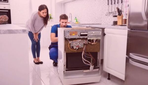 Dishwasher's professional technician